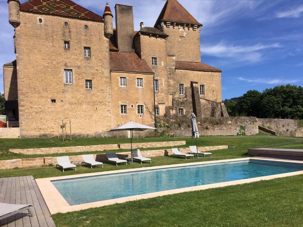Chateau De Pierreclos Exterior photo